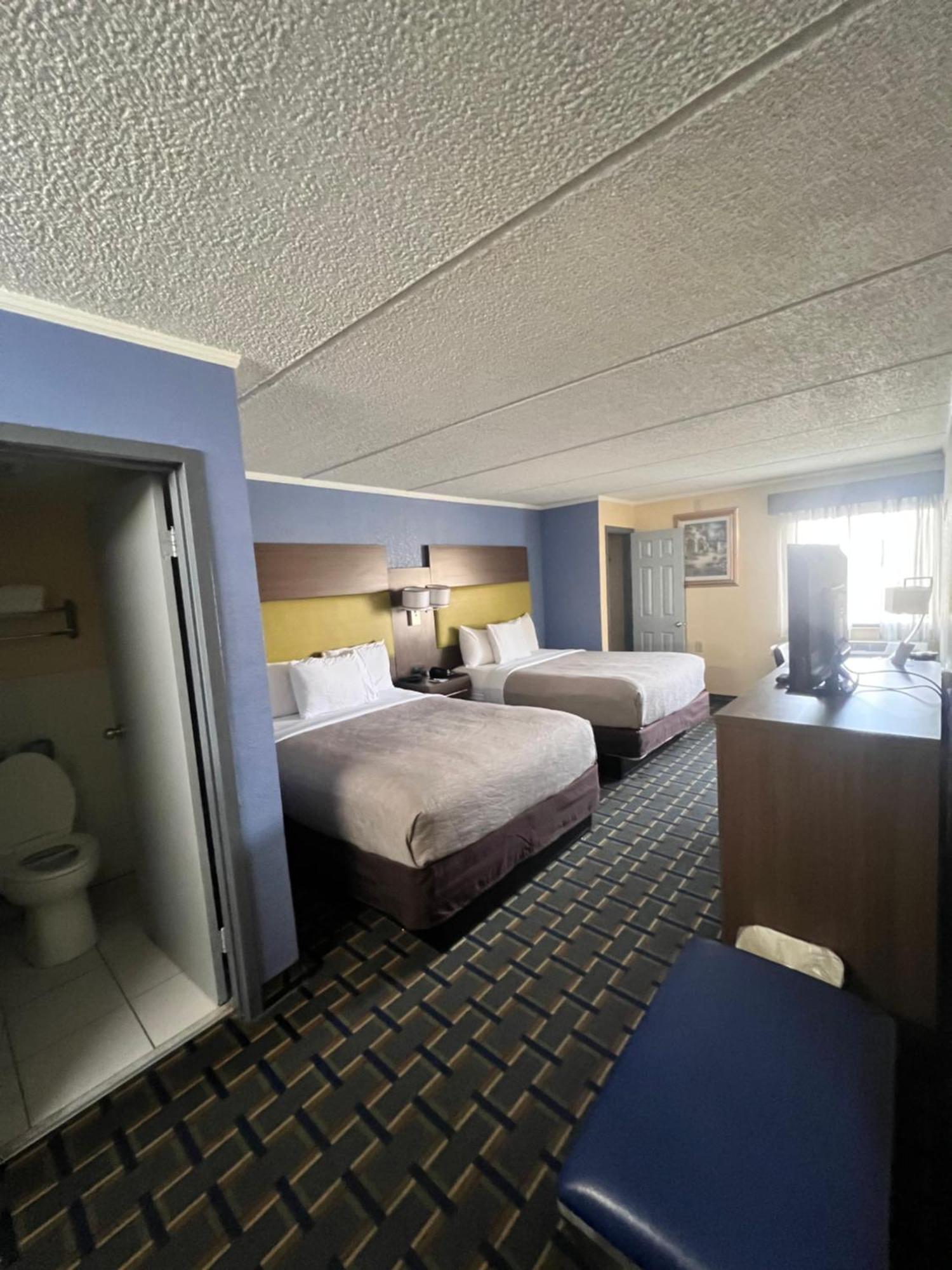 Quality Inn & Suites Near Six Flags East Atlanta Buitenkant foto